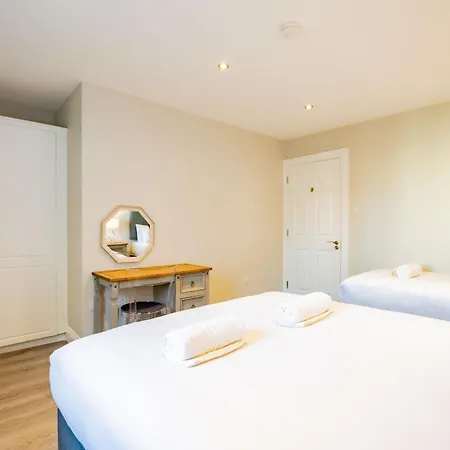 Dockview Port Apartment *